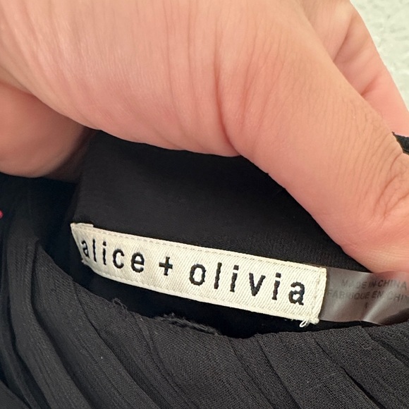 Elegant Black Halter Jumpsuit - Picture 2 of 5